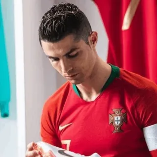🖤 007371c6 Cristiano Ronaldo soccer, football, athlete, Portugal, Ronaldo telegram sticker