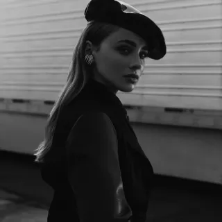 🕊 216a266d woman, beret, portrait, black and white, fashion, style, elegance telegram sticker