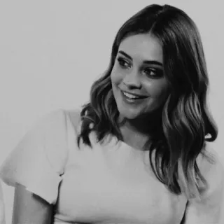 🕊 7d16219c woman, portrait, smile, black and white telegram sticker