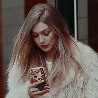 Gigi Hadid², @Autocollant telegram stickers