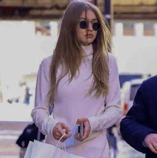 🎗 d8f27946 Gigi Hadid Modelka/Model, Gwiazda, Moda, Styl, Streetwear whatsapp sticker