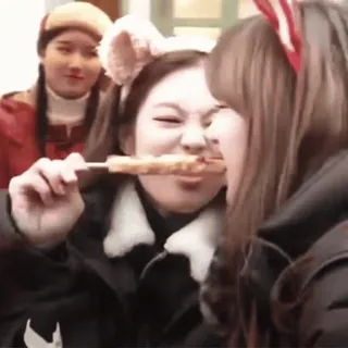 💋 ecc27c11 nourriture, manger, femmes, asiatique, brochette telegram sticker