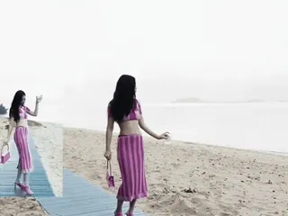 🥗 6a72309b woman, beach, pink, striped, skirt, purse, sand telegram sticker