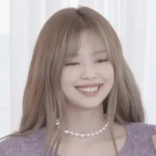 🌷 de41118c wanita, potret, senyum, orang, rambut, gaya telegram sticker