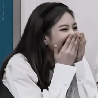 🍂 7bbc2036 หัวเราะ, ผู้หญิง, ยิ้ม, มีความสุข, ความสุข telegram sticker