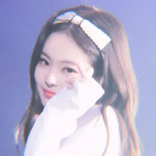 🎠 a422e802 phụ nữ, cô gái, châu á, hàn quốc, chân dung, tim ngón tay whatsapp sticker