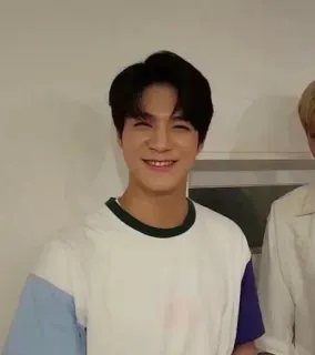 😎 d25a463d homme, souriant, intérieur, portrait, personne, ado whatsapp sticker