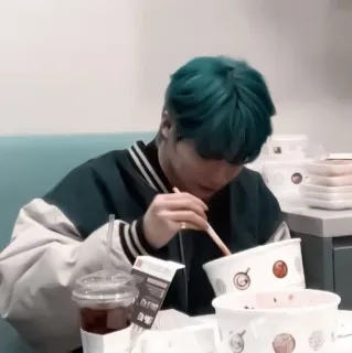 🦊 aadc8017 whatsapp sticker