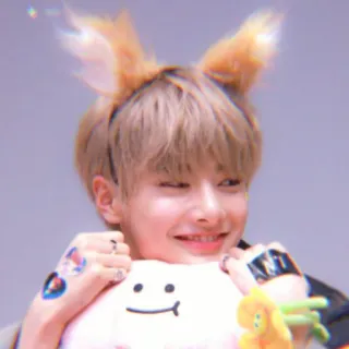 🌱 504cd36d kpop, idol, fan, słodkie, uszy, uśmiech, naklejka telegram sticker