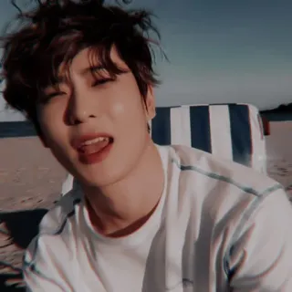 ⛓ 33e7a988 Mann, Strand, Porträt, Person, Outdoor, Sommer, männlich telegram sticker