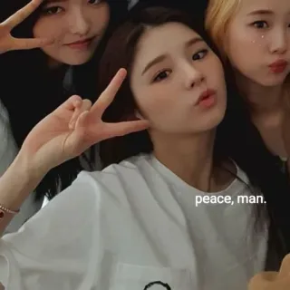 ✌ 123733ed peace, man. Знак мира, Корейский, K-pop, Дружба, Позитив, Гёрлз-бэнд telegram sticker