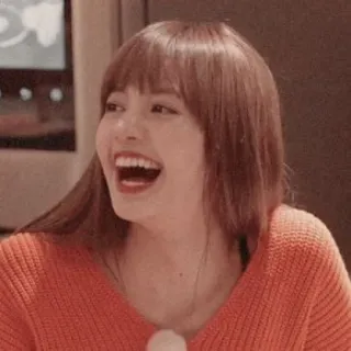 😄 5856b06e Lisa 女人, kpop, 歌手, lisa, blackpink, 快乐, 微笑 telegram sticker