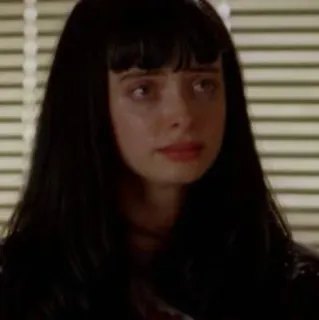 🖤 9b00c193 Jane Margolis Breaking Bad llorando, triste, pelo oscuro, tele, drogas, Breaking Bad whatsapp sticker
