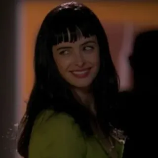 🖤 ba1c8caf Jessica Jones serie de tv, superhéroe, mujer, sonriendo, pelo oscuro whatsapp sticker