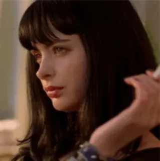 🖤 f7cc0f9c cigarrillo, fumando, mujer, retrato, pelo negro whatsapp sticker