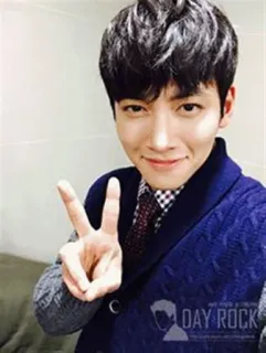 ✌ c459902f DAY ROCK 남자, 미소, 평화, 평화 기호 telegram sticker