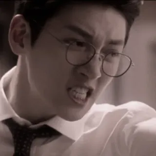 🚬 c913ee57 arrabbiato, frustrato, uomo, occhiali, ufficio, espressione telegram sticker