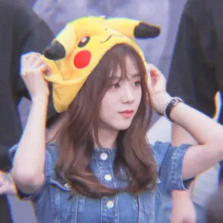 🍭 6e33c653 Pikachu pikachu, pokemon, anime, kartun, topi, wanita telegram sticker