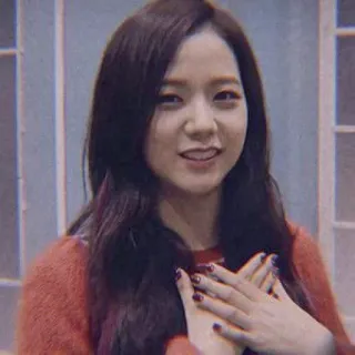 🍭 d3b0b2e6 wanita, potret, orang, senyum, rambut panjang telegram sticker