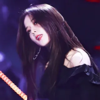 🍭 e2d51f2d wanita, potret, kpop, penyanyi, penampil, panggung, hiburan telegram sticker