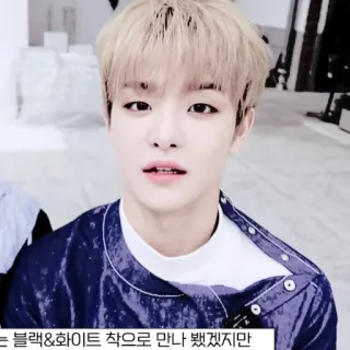 🐼 2f64ffd1 블랙&화이트 착으로 만나 겠지만 coreano, uomo, capelli biondi, ritratto telegram sticker