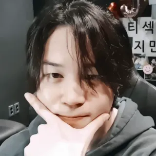 🧸 dbc3080f 티 섹지민 person, man, portrait, selfie, korean whatsapp sticker