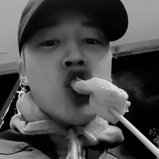 🖤 a6da6b65 orang, makan, makanan, potret, hitam putih telegram sticker