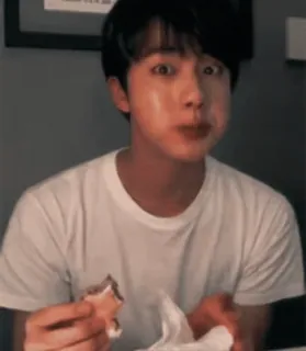 🌺 0bf9ece8 Jin kpop, coreano, cantante, idol, mangiare, cibo telegram sticker