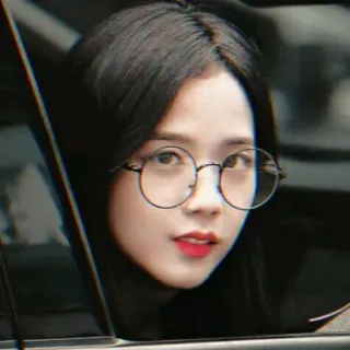 🤍 f467352b 女人, 眼镜, 肖像, 韩国, 名人, 歌手, 汽车 telegram sticker
