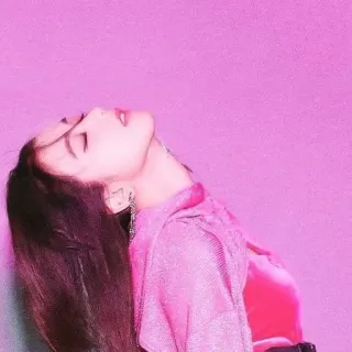 🦄 062baada 女性, 粉色, 时尚, 肖像, 美女, 模特 telegram sticker