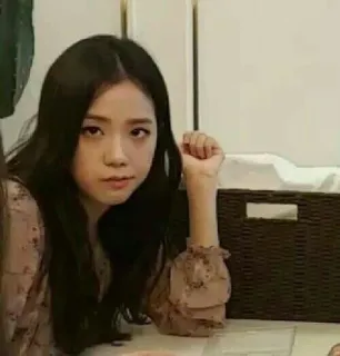 🌧 d2f10e80 Jisoo kpop, idol, blackpink, cantante, gracioso whatsapp sticker