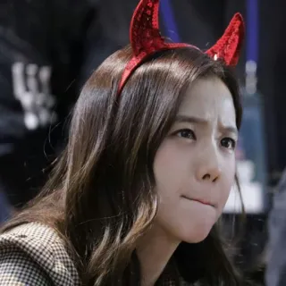 ☁️ 10ac98e6 mulher, chifres de diabo, tiara, retrato, pessoa, feminino telegram sticker