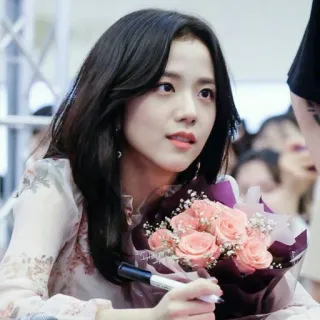 ☁️ ebbbc3e6 Jisoo kpop, cantor, idol, flores, blackpink, mulher, retrato telegram sticker