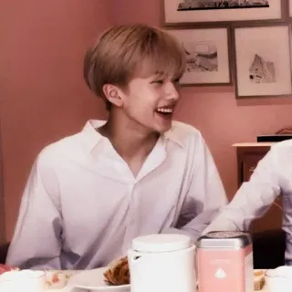 😆 e6453125 telegram sticker