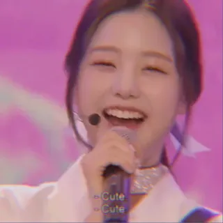 ⛄️ 10bafec5 Cute น่ารัก, ยิ้ม, ผู้หญิง, มีความสุข, ร้องเพลง, เอเชีย telegram sticker