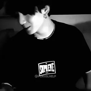 🕷 4abb3510 SUPREME moda, ropa, Supreme, marca telegram sticker