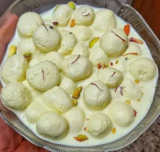 🍲 39bc1633 라스말라이, 인도 디저트, 달콤한, 음식, 디저트, 우유, 사프란, 피스타치오 telegram sticker