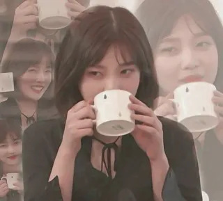 🌷 12bd9e12 женщина, кофе, напиток, кружка, мем, чай, азиатка telegram sticker