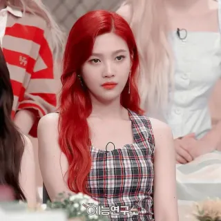 🌷 40be93f0 예능연구소 женщина, портрет, k-pop, рыжие волосы, корейский, телевидение telegram sticker