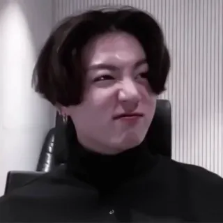 🍒 146c0eee 사람, 남자, 인물 사진, 표정, 검은 머리, 목 폴라 telegram sticker