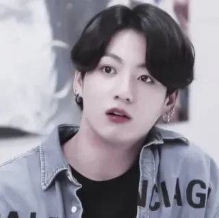 🍒 6176a8e4 BALENCIAGA 유명인, 패션, 발렌시아가, kpop, 사람, 남자, 데님, 의류 telegram sticker