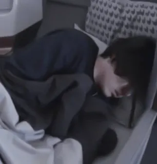 🍒 63ad9f32 수면, 사람, 침대, 잠, 편안한, 휴식 telegram sticker