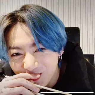 😁 26c09586 Jungkook kpop, jungkook, bts, ผมสีฟ้า, ไอดอล, นักร้อง, กิน telegram sticker