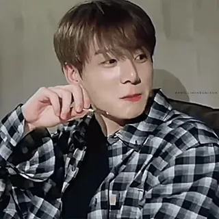 😏 012a1ce6 Jeon Jungkook jungkook, bts, kpop, penyanyi, selebriti, musik telegram sticker