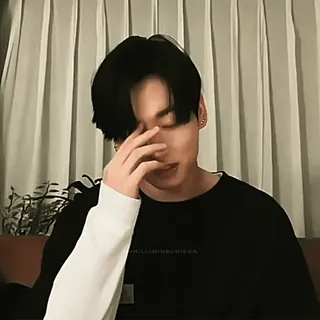 😑 546ce241 CHILLIMLIMBUNISON pria, orang, potret, dalam ruangan telegram sticker