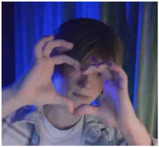 ❤️‍🔥 6e766c89 thiếu niên, trái tim, bàn tay, tình yêu, cử chỉ, người telegram sticker