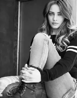 Josephine Langford | @Aramrad whatsapp stickers