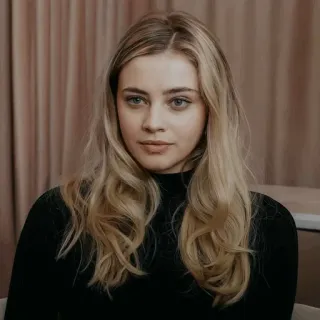 ▪️ efb66b3f wanita, potret, rambut pirang, perempuan, orang, aktris telegram sticker