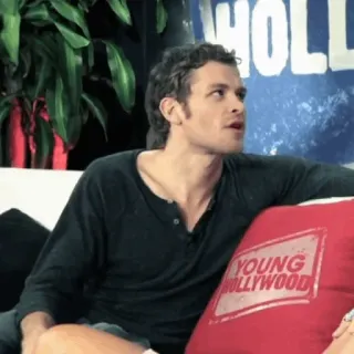 📰 416f05d4 YOUNG HOLLYWOOD Młody Hollywood, Gwiazda, Wywiad, Studio telegram sticker