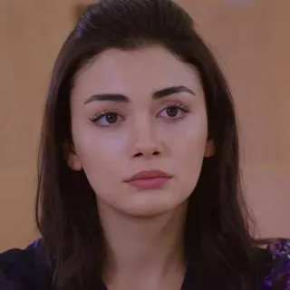 🍇 27cf067a ผู้หญิง, ภาพเหมือน, ใบหน้า, ดวงตา, ผมสีน้ำตาลเข้ม, คน telegram sticker